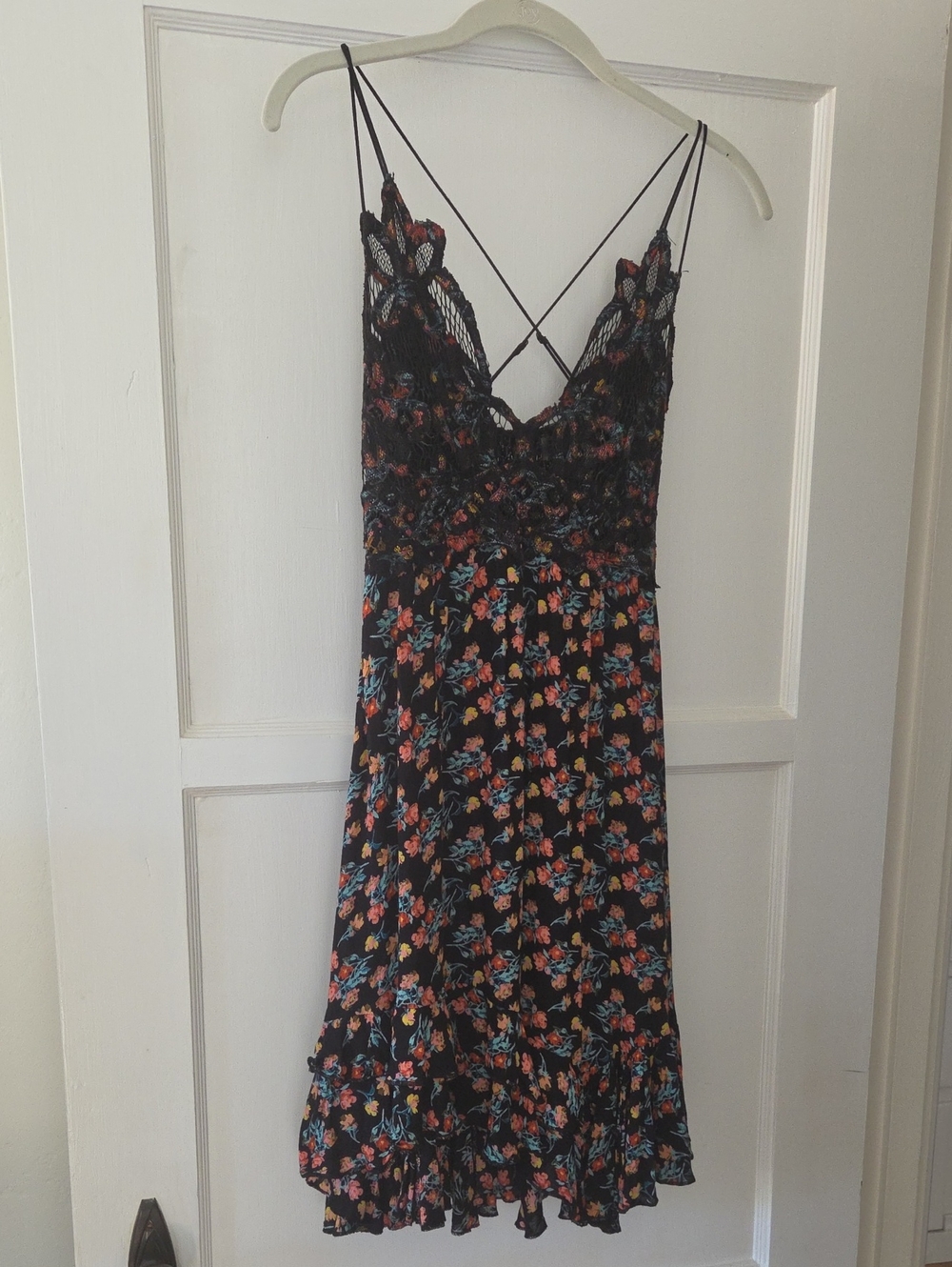 Black Floral Lace-Trim Midi Slip Dress with Spaghetti Straps